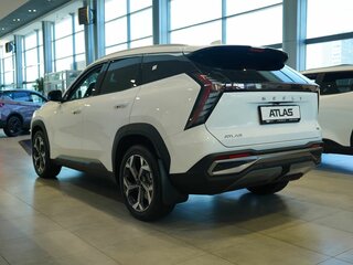 2026 Geely Atlas II, белый, 3904990 рублей, вид 2