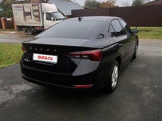 2021 Skoda Octavia IV (A8), чёрный, 2300000 рублей, вид 2