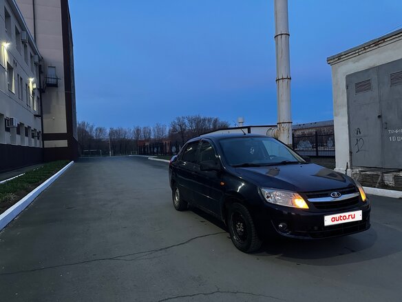 2013 Lada (ВАЗ) Granta I, серый, 329000 рублей - вид 1