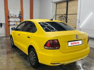 2017 Volkswagen Polo V Рестайлинг, жёлтый, 450000 рублей, вид 5