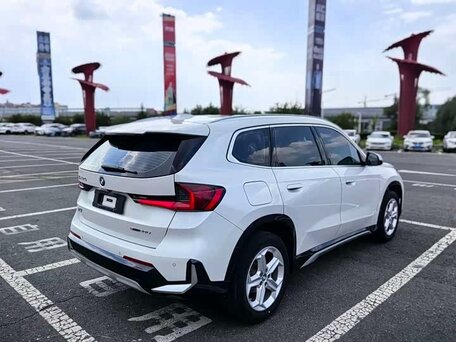 2023 BMW X1 Long 20Li sDrive III (U11/U12), белый, 3270000 рублей, вид 5