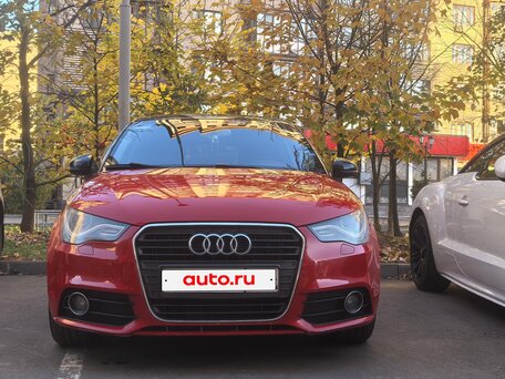 2013 Audi A1 I (8X), красный, 900000 рублей, вид 2