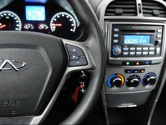 2012 Vortex Tingo I (FL), бежевый, 549000 рублей - вид 4