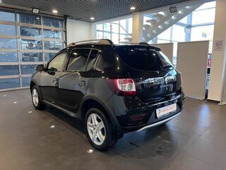 2016 Renault Sandero Stepway II, чёрный, 1060000 рублей, вид 5