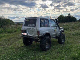1983 Mitsubishi Pajero I, серебристый, 550000 рублей, вид 4