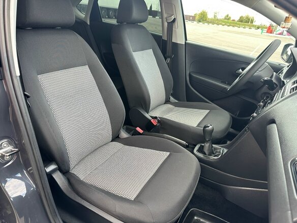 2013 Volkswagen Polo V, серый, 890000 рублей - вид 37