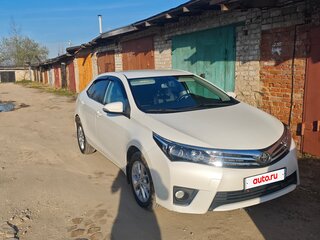 2015 Toyota Corolla XI (E160, E170, E180), белый, 1480000 рублей, вид 2