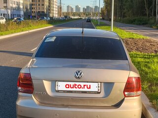 2016 Volkswagen Polo V Рестайлинг, бежевый, 970000 рублей, вид 4