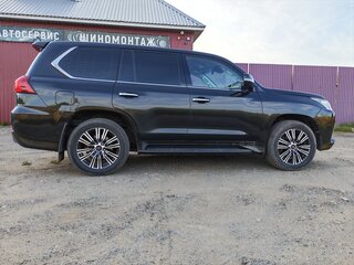 2017 Lexus LX 450d III Рестайлинг 2, чёрный, 7900000 рублей, вид 2