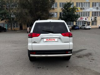 2015 Mitsubishi Pajero Sport II Рестайлинг, белый, 1850000 рублей, вид 5
