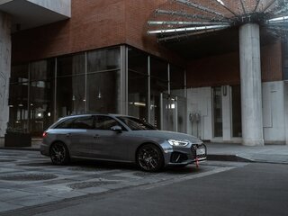 2020 Audi A4 45 TFSI V (B9) Рестайлинг, серый, 5300000 рублей, вид 2