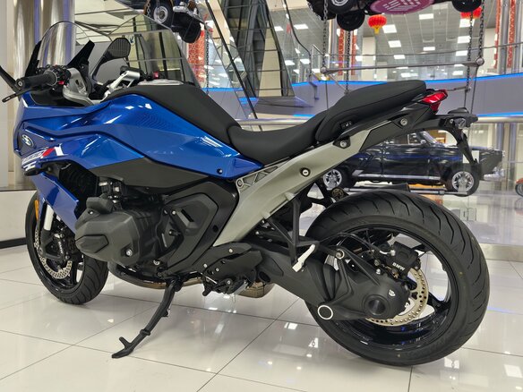 2025 BMW R 1300 RS, синий, 1990000 рублей - вид 8