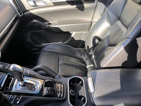 2010 Porsche Cayenne II (958), бежевый, 1950000 рублей - вид 9