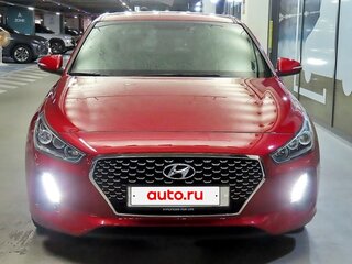 2018 Hyundai i30 III, красный, 1430000 рублей, вид 2