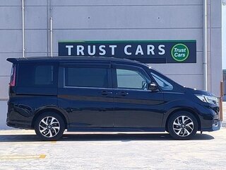 2017 Honda Stepwgn Spada V, чёрный, 1590000 рублей, вид 4
