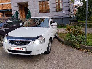 2017 Lada (ВАЗ) Priora I Рестайлинг, белый, 700000 рублей, вид 2
