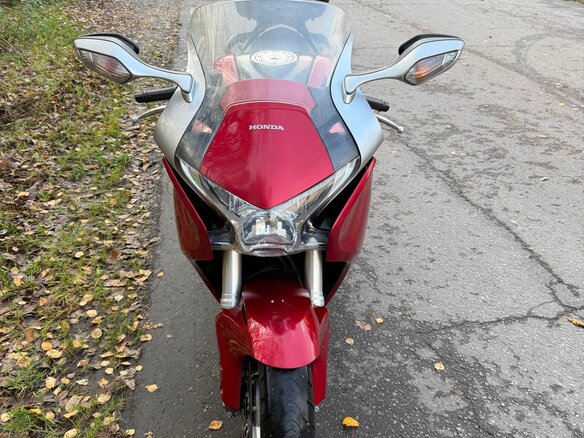 2010 Honda VFR 1200, красный, 660000 рублей - вид 2