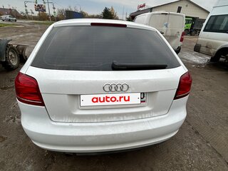 2011 Audi A3 II (8P) Рестайлинг 2, белый, 600000 рублей, вид 4