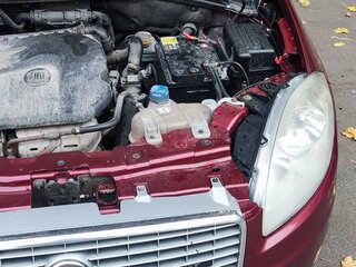 2011 Fiat Linea, красный, 400000 рублей, вид 3