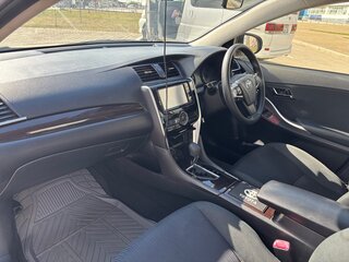 2017 Toyota Allion II Рестайлинг 2, белый, 1670000 рублей, вид 5