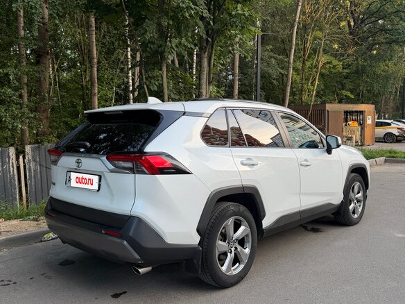 2020 Toyota RAV4 V (XA50), белый - вид 5