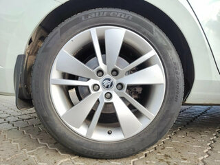 2018 Skoda Superb III, белый, 1827500 рублей, вид 4