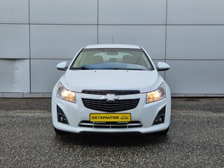 2013 Chevrolet Cruze I Рестайлинг, белый, 949000 рублей, вид 2