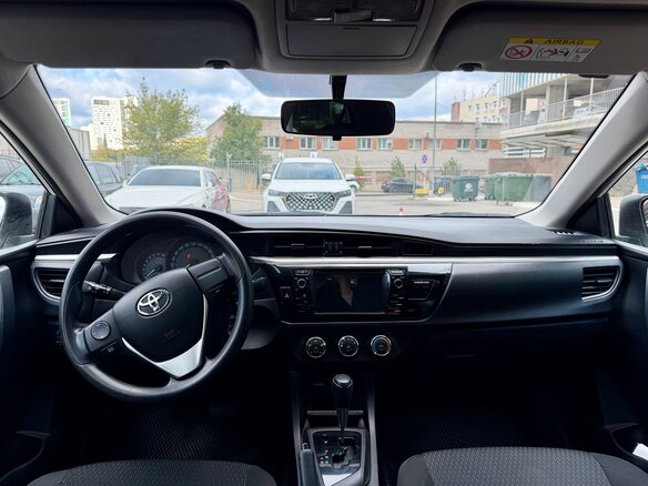 2013 Toyota Corolla XI (E160, E170, E180), белый, 1100000 рублей - вид 5