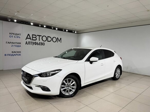 2018 Mazda 3 III (BM) Рестайлинг, белый, 1510000 рублей