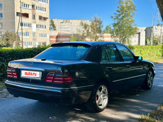 1997 Mercedes-Benz E-Класс 240 II (W210, S210), синий, 575000 рублей, вид 5