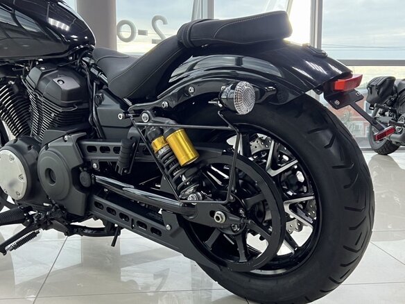 2013 Yamaha XV950 Bolt, чёрный - вид 14