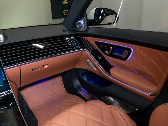 2021 Mercedes-Benz Maybach S-Класс 580 II (Z223), белый, 23990000 рублей - вид 30