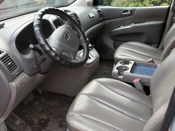 2009 Kia Carnival Grand II, серый, 900000 рублей - вид 15