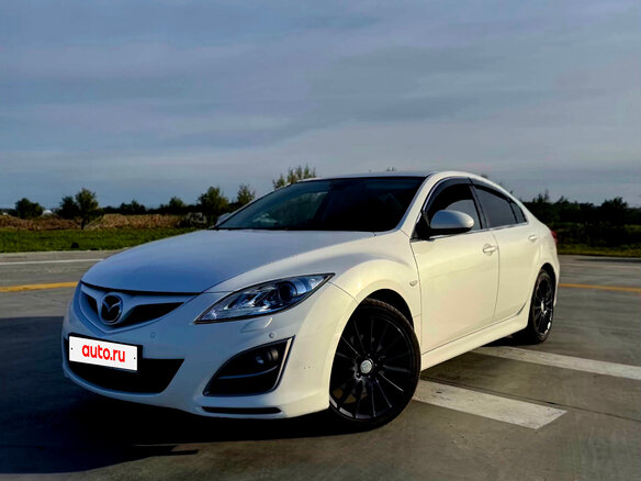 2011 Mazda 6 II (GH) Рестайлинг, белый, 1300000 рублей - вид 11