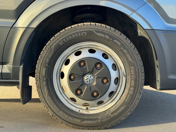 2021 Volkswagen Crafter, серый, 3980000 рублей - вид 24