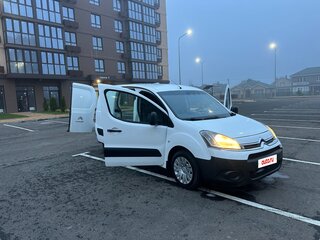 2013 Citroen Berlingo II Рестайлинг, белый, 649000 рублей, вид 3