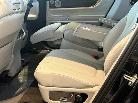 2024 Aito M9 275 I, чёрный, 9000000 рублей, вид 4