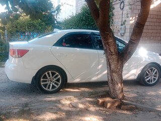 2011 Kia Cerato 6-speed II, белый, 870000 рублей, вид 2