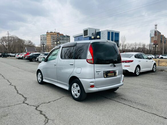1999 Toyota FunCargo, серый, 449000 рублей - вид 8
