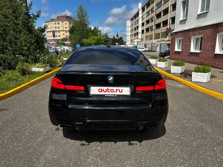 2019 BMW 5 серии 518d VII (G30/G31/G38), чёрный, 2520000 рублей, вид 4