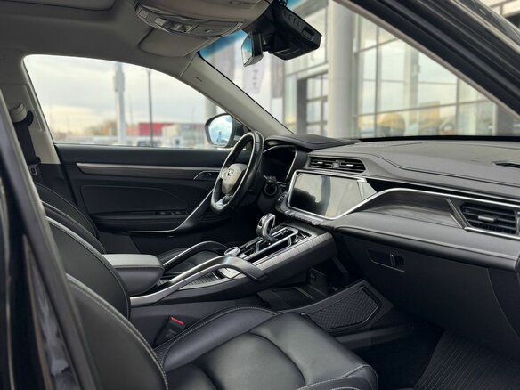 2023 Geely Atlas Pro, чёрный, 1565000 рублей - вид 25