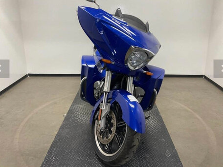 2013 Victory Cross Country, синий, 980000 рублей, вид 3