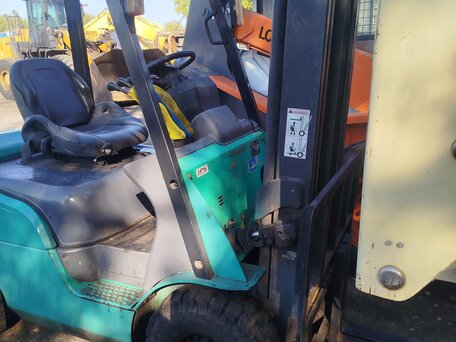 2006 Mitsubishi FG, зелёный, 550000 рублей, вид 1