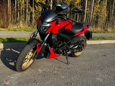 2019 Bajaj Dominar 400, красный, 229000 рублей, вид 1