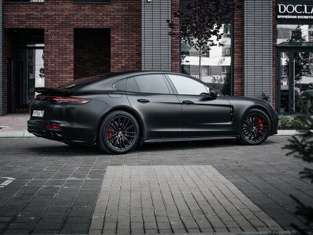 2019 Porsche Panamera GTS II, чёрный, 6800000 рублей, вид 4