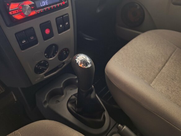 2008 Renault Logan I, чёрный, 300000 рублей - вид 14