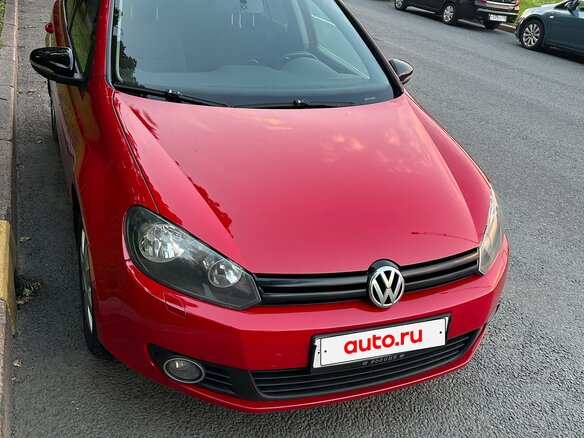 2009 Volkswagen Golf VI, красный, 730000 рублей - вид 3