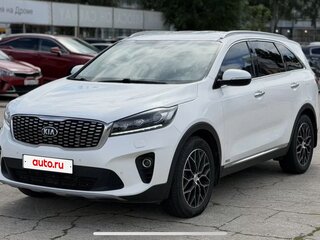 2018 Kia Sorento III Prime Рестайлинг, белый, 2350000 рублей, вид 2