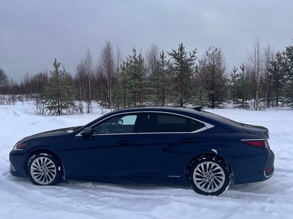 2019 Lexus ES 300h VII, синий, 4200000 рублей - вид 6
