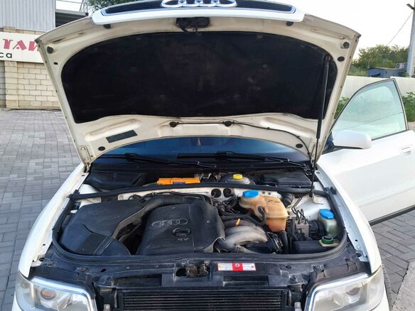 1998 Audi A4 I (B5), белый, 1250000 рублей - вид 28